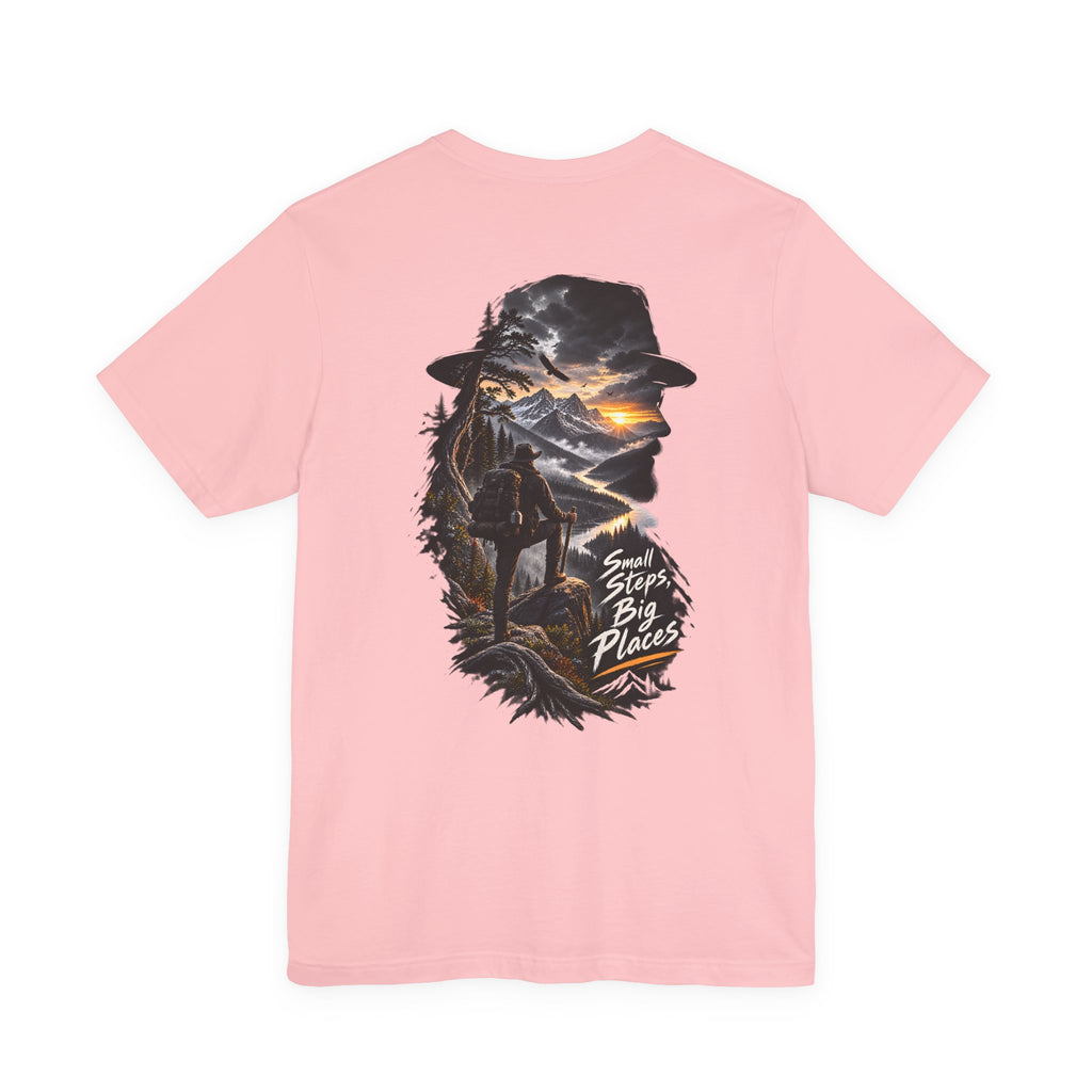 T-shirt randonnée aventure — « Petits pas, grands espaces », silhouette de montagne