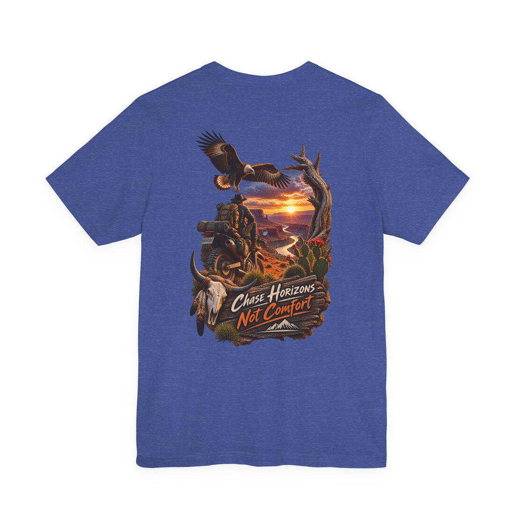 T-shirt Chase Horizons Not Comfort — Tee-shirt à motif coucher de soleil pour moto d'aventure