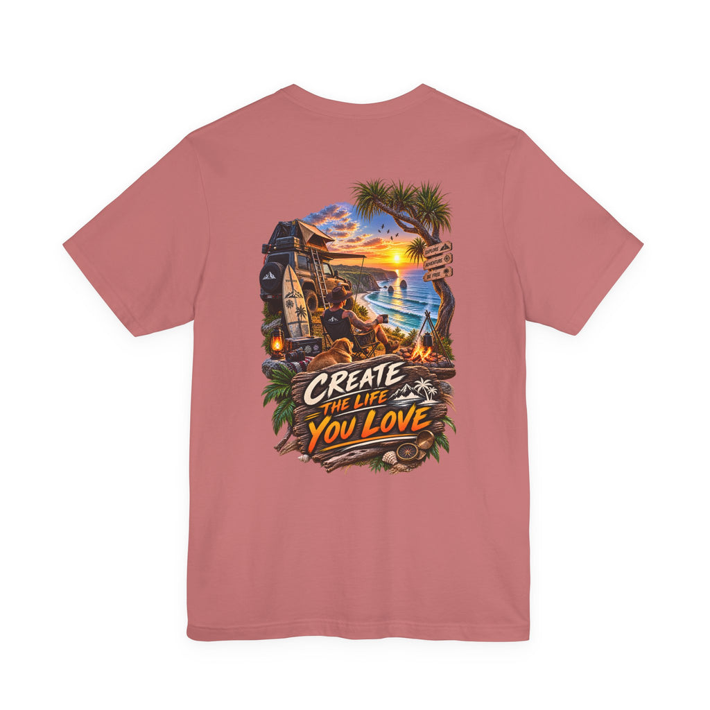T-shirt « Create the Life You Love » — T-shirt graphique avec coucher de soleil et surf à la plage