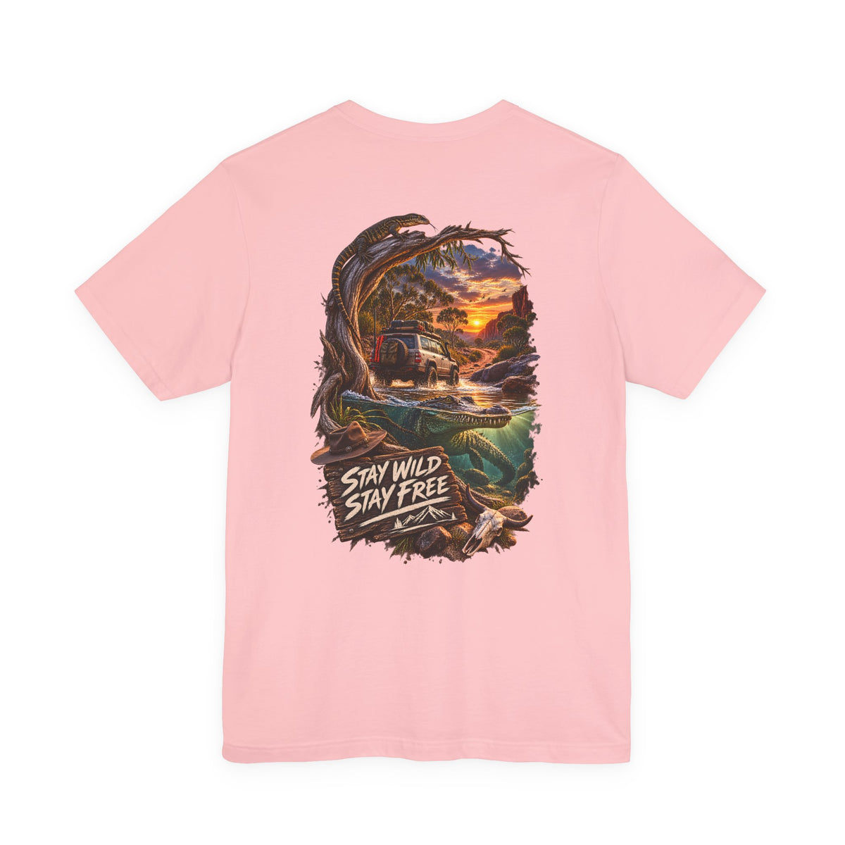 T‑Shirt — 'Stay Wild Stay Free' Sunset Canoe Adventure Graphic Tee